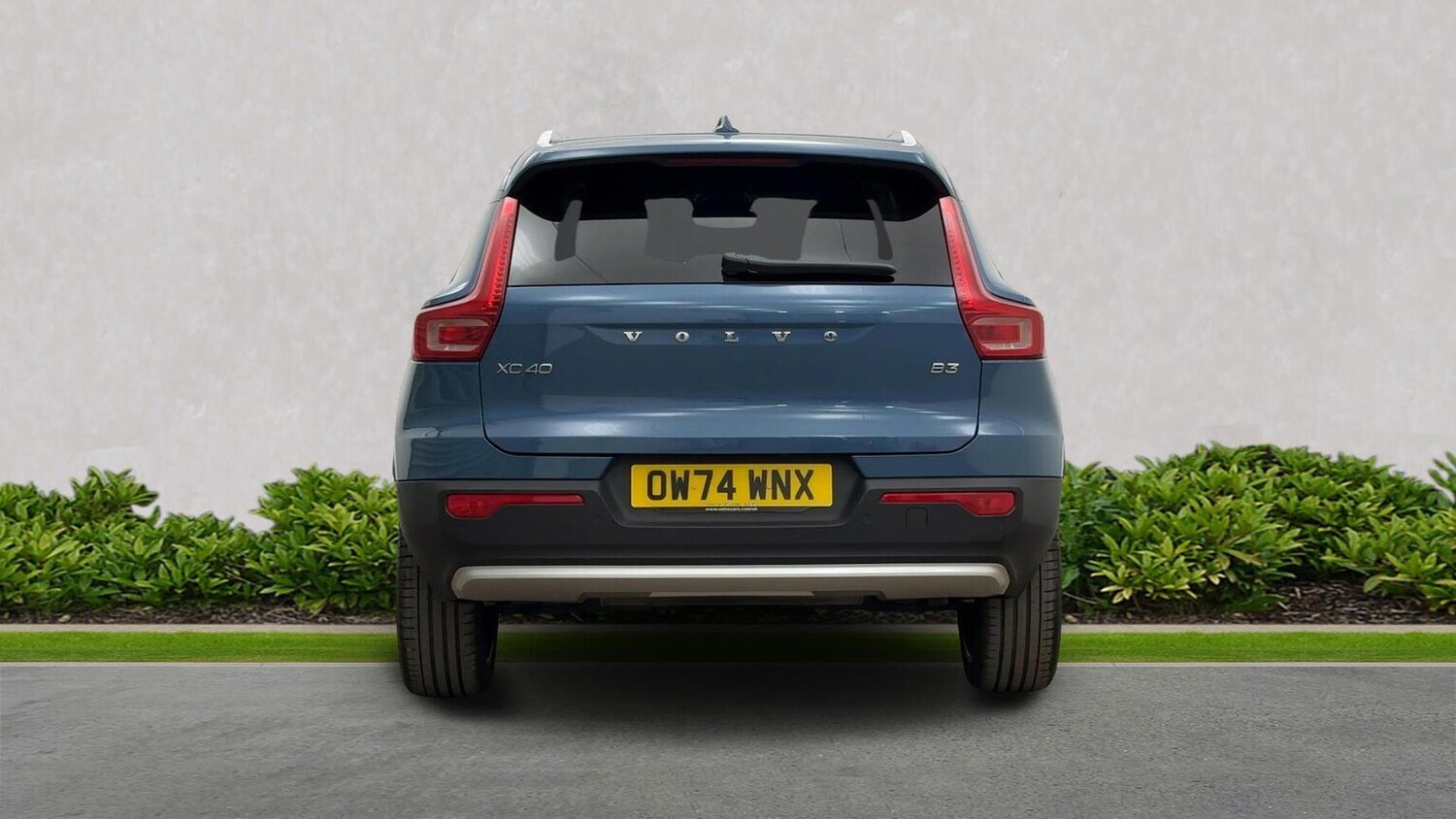 Used Volvo XC40 2025 for sale - 76220417: Photo 4