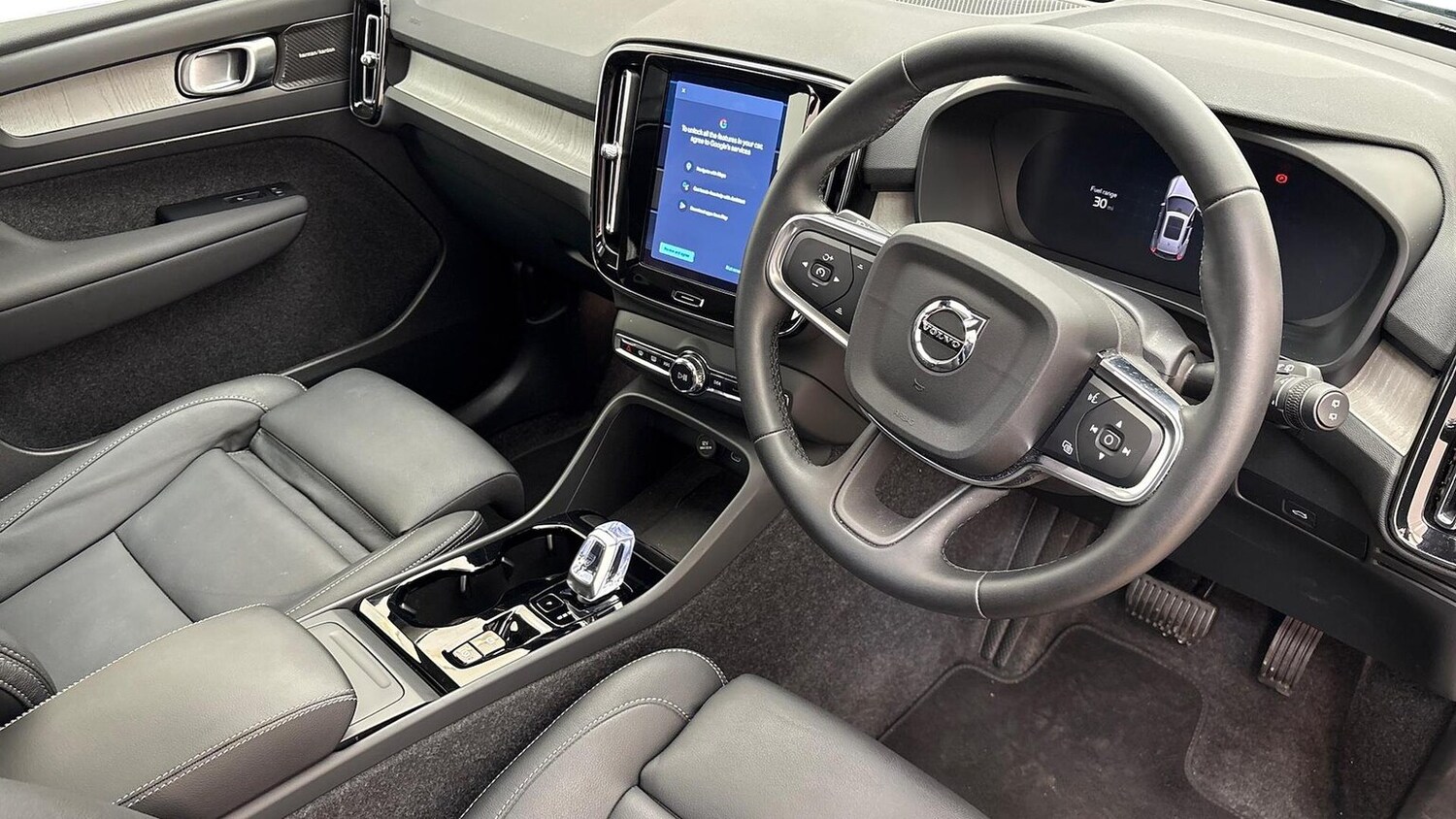 Used Volvo XC40 2025 for sale - 76220417: Photo 9