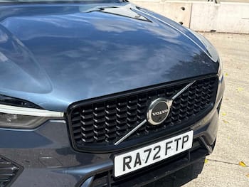 Used Volvo XC60 2023 for sale - 79649887: Photo