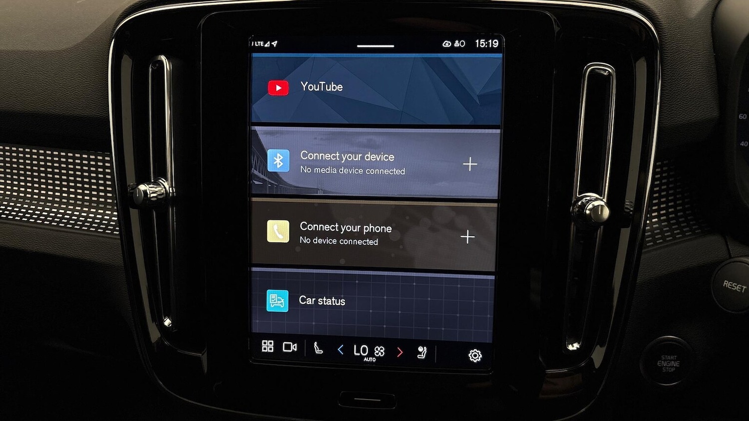 Used Volvo XC40 2025 for sale - 76402404: Photo 10