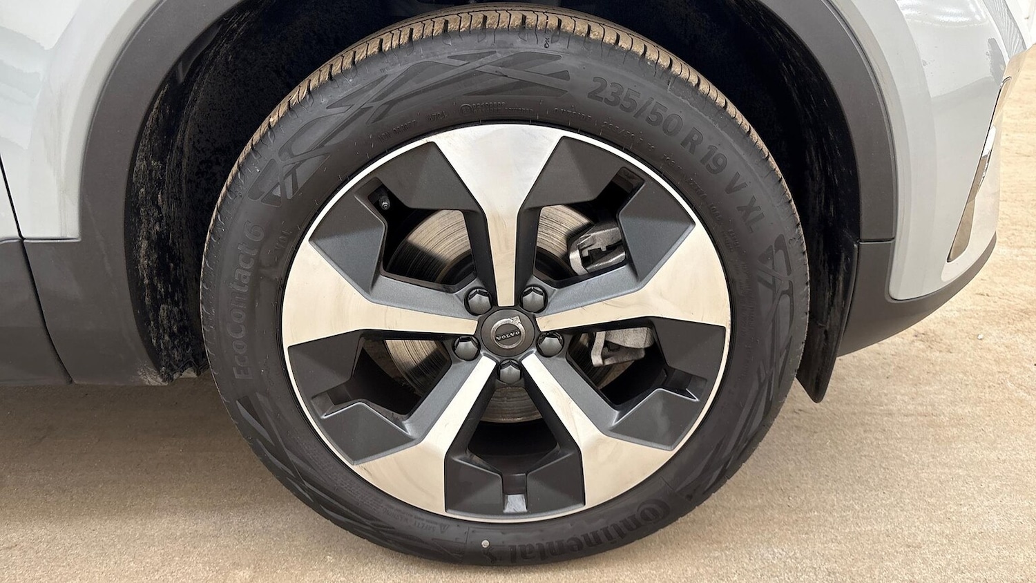 Used Volvo XC40 2025 for sale - 76402404: Photo 15