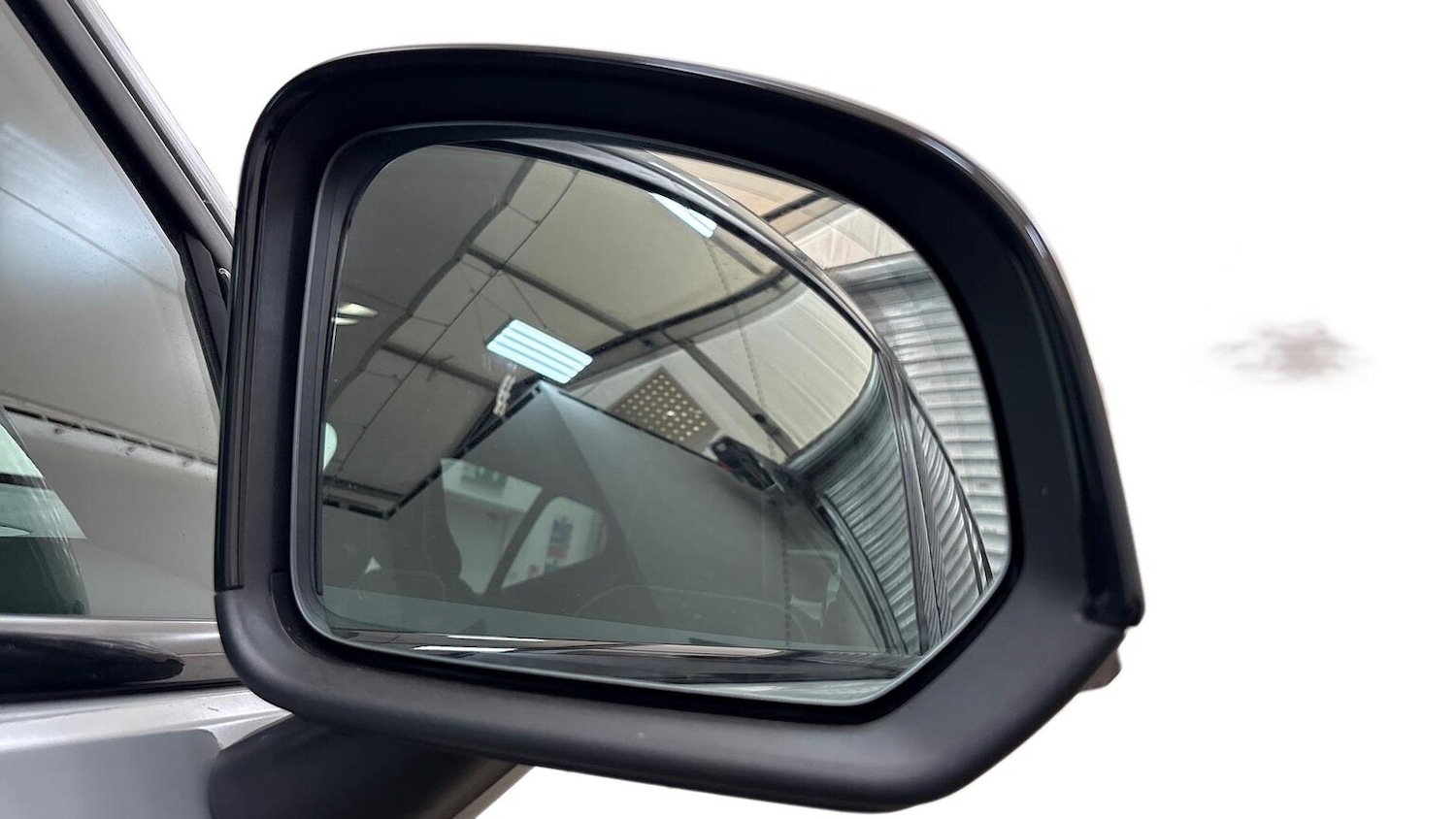 Used Volvo XC40 2025 for sale - 76402404: Photo 19