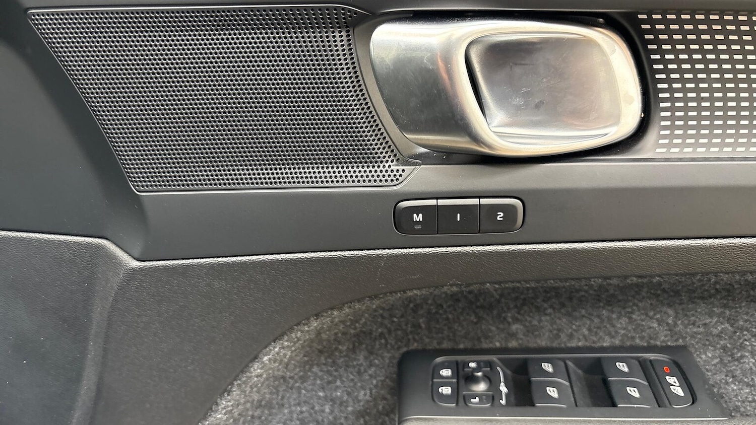 Used Volvo XC40 2025 for sale - 76402404: Photo 24