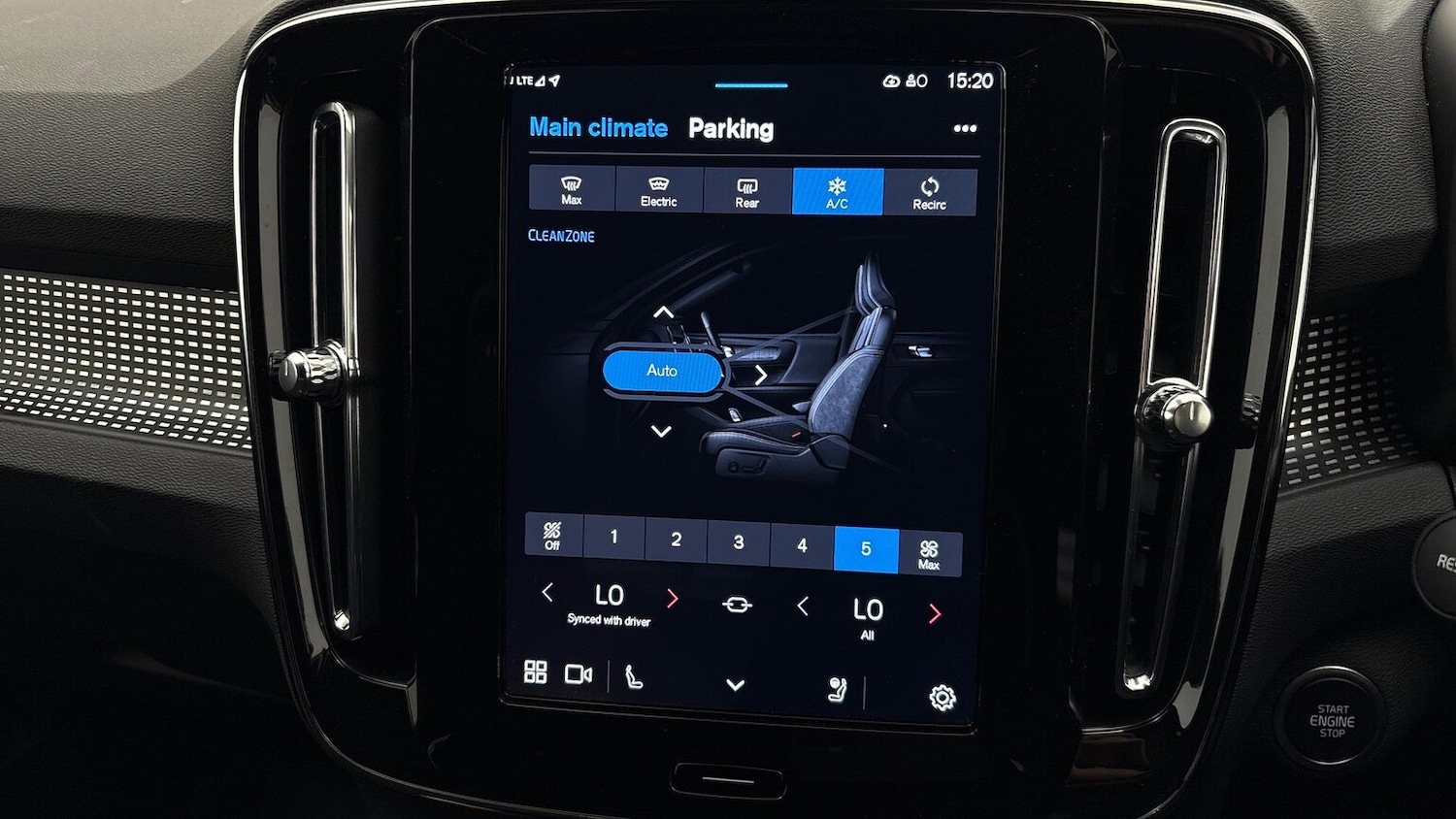 Used Volvo XC40 2025 for sale - 76402404: Photo 34