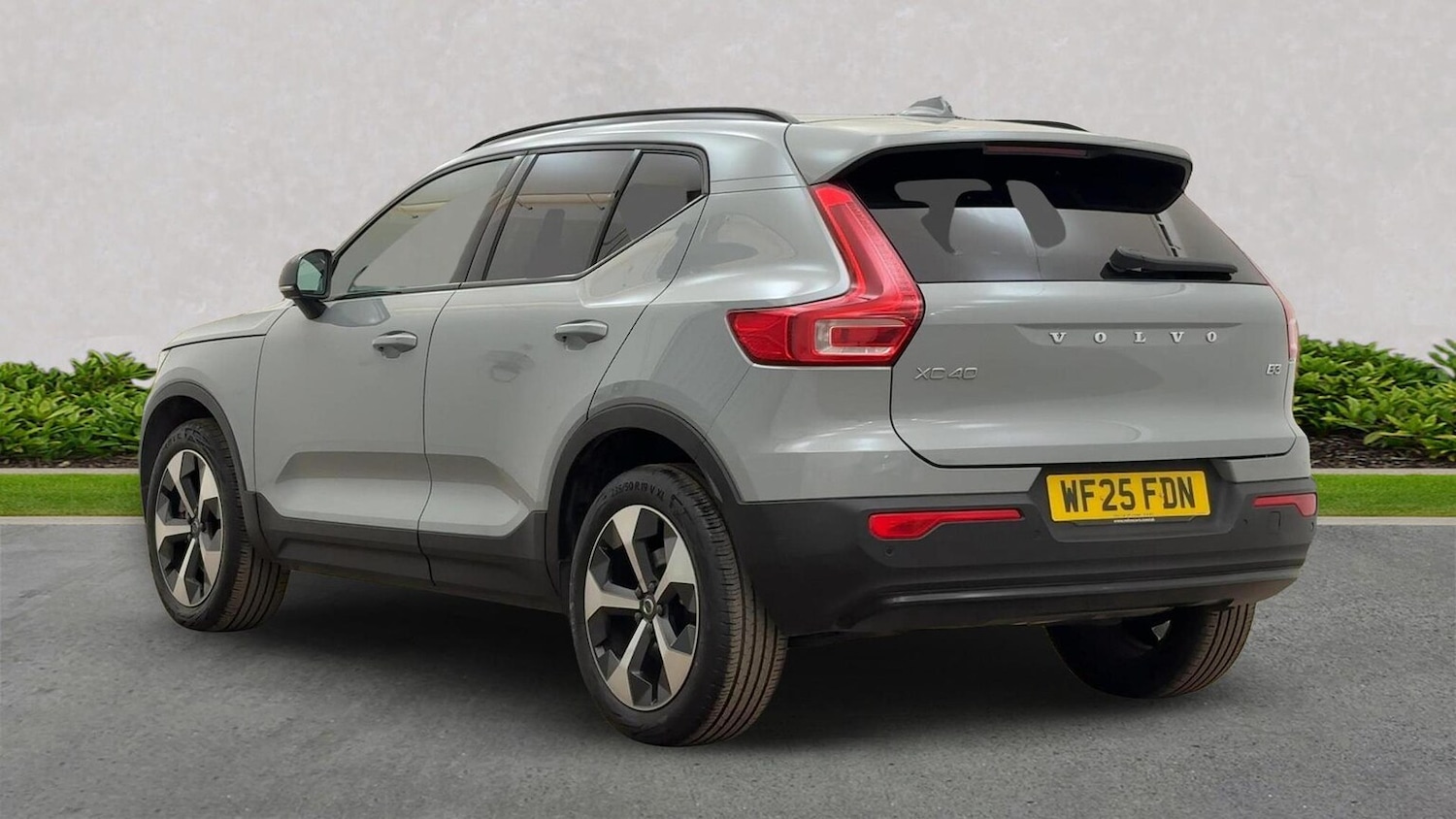 Used Volvo XC40 2025 for sale - 76402404: Photo 4