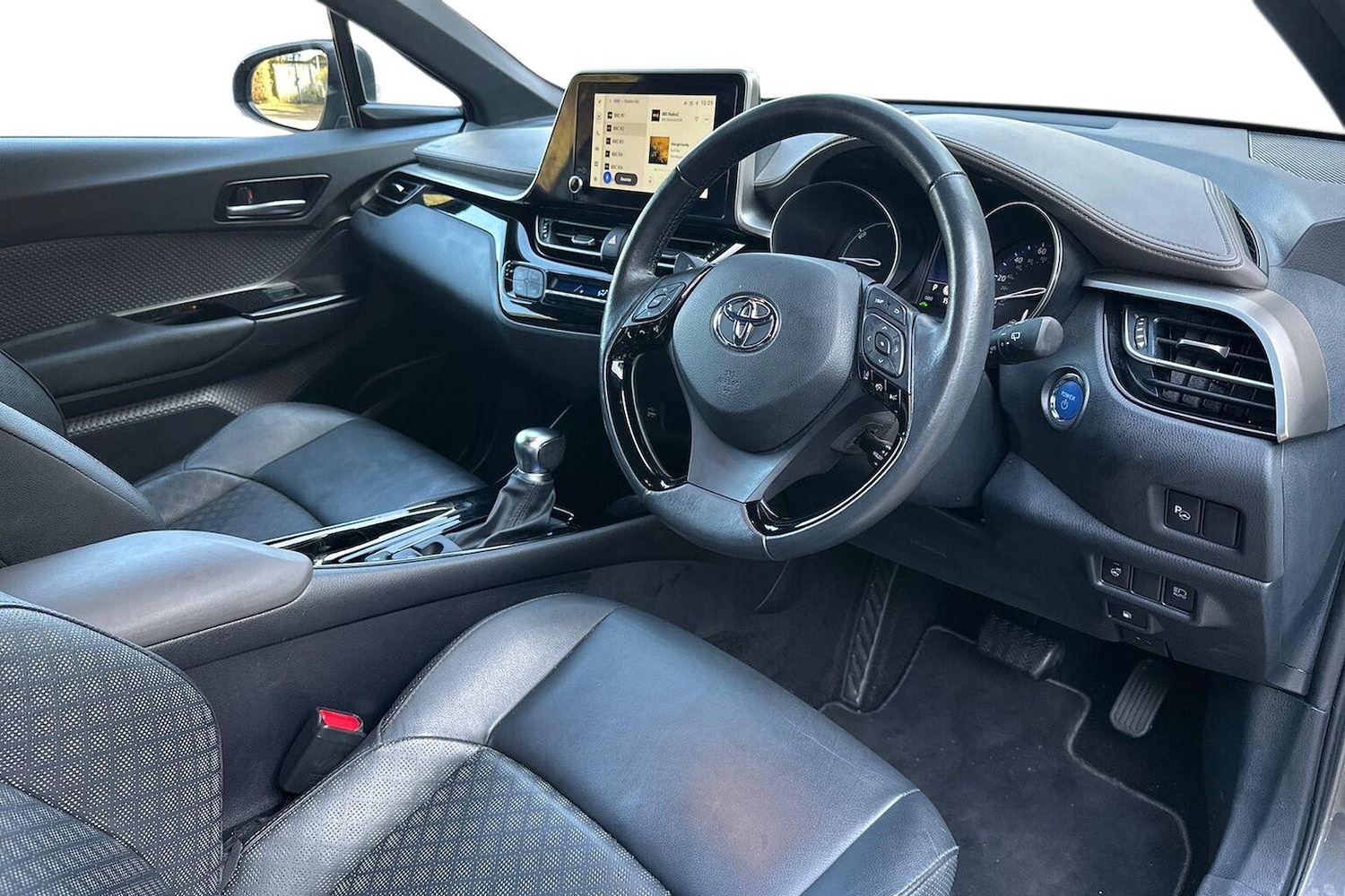 Used Toyota C-HR 2023 for sale - 78192728: Photo 17