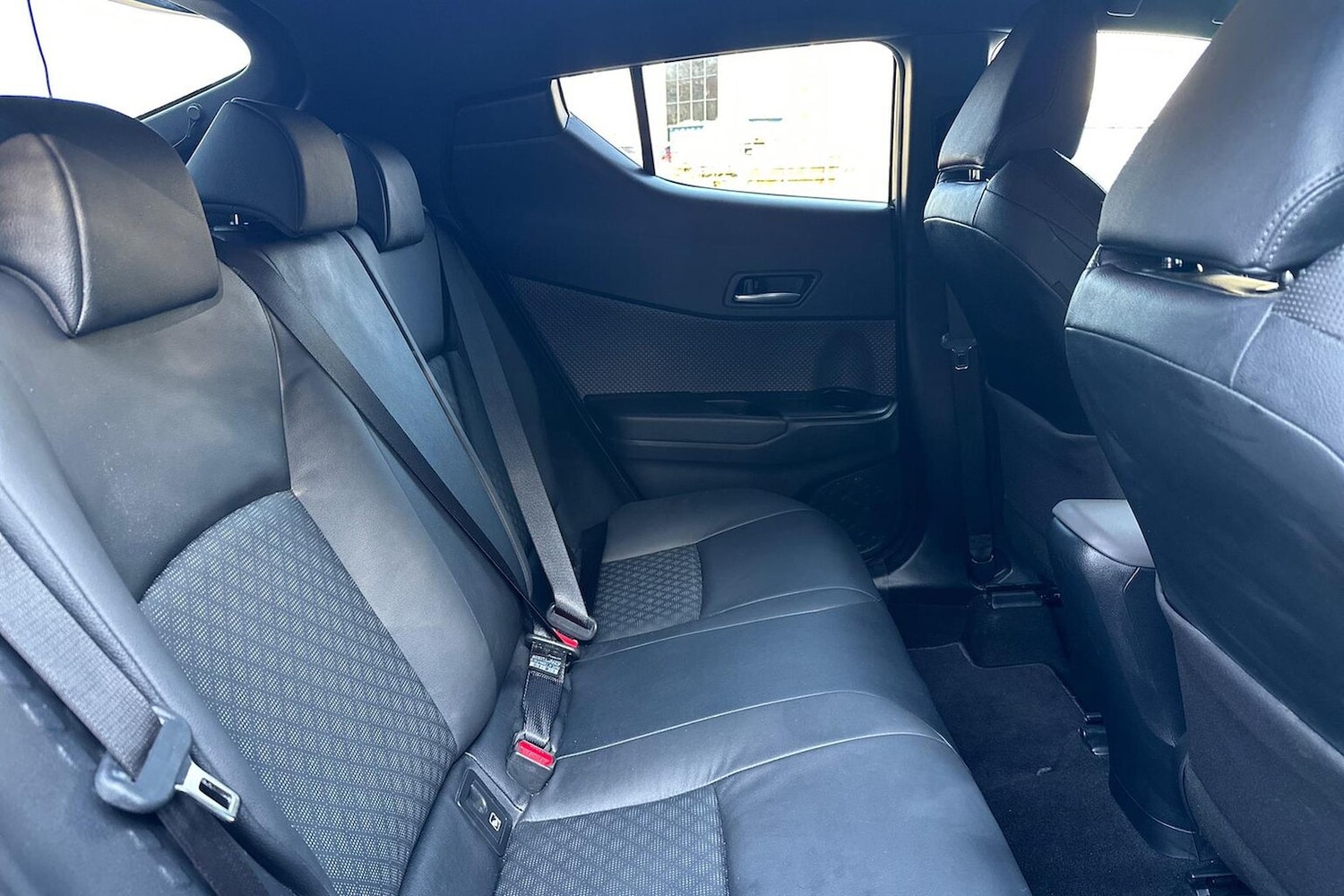 Used Toyota C-HR 2023 for sale - 78192728: Photo 18