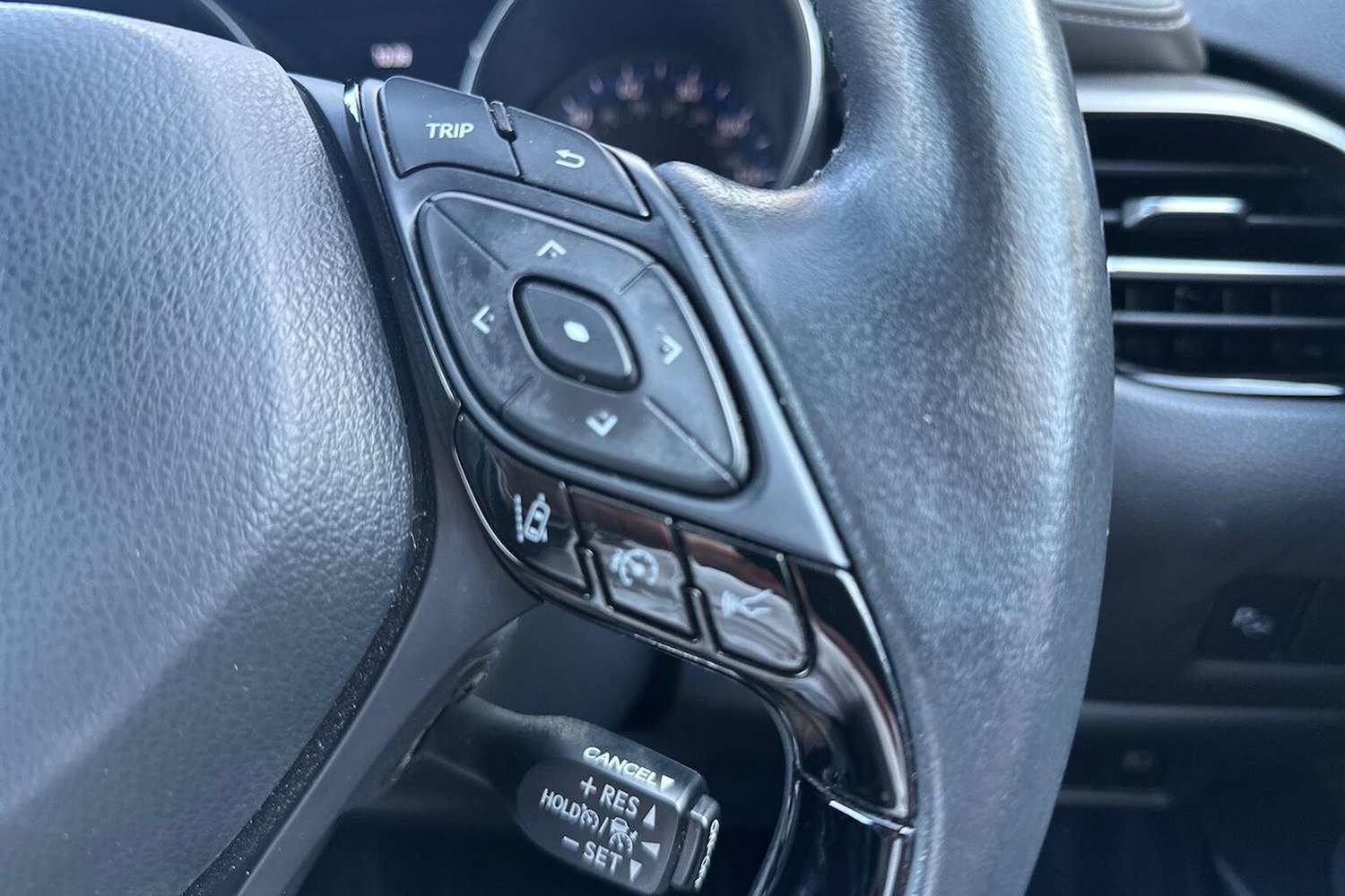 Used Toyota C-HR 2023 for sale - 78192728: Photo 28