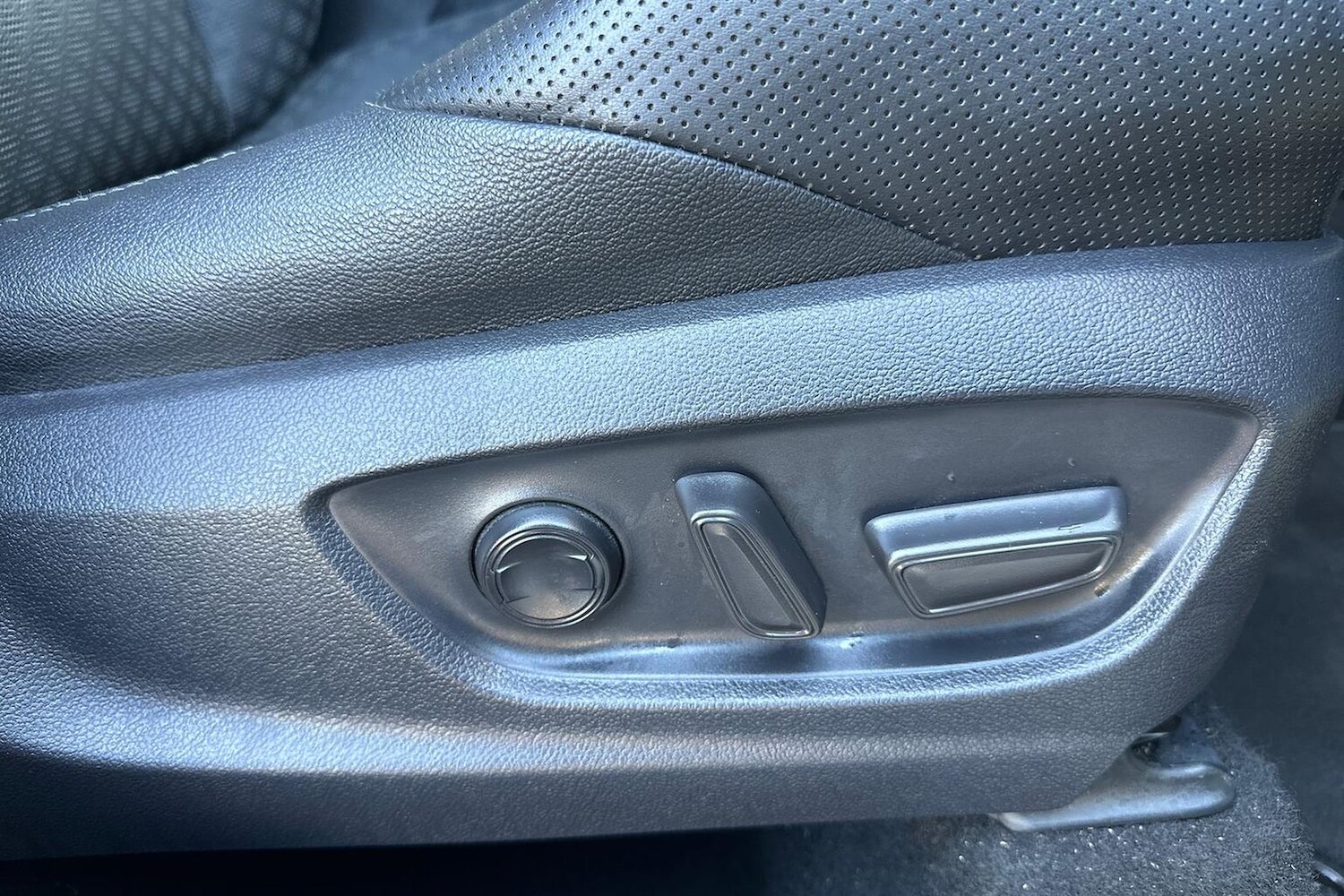 Used Toyota C-HR 2023 for sale - 78192728: Photo 32