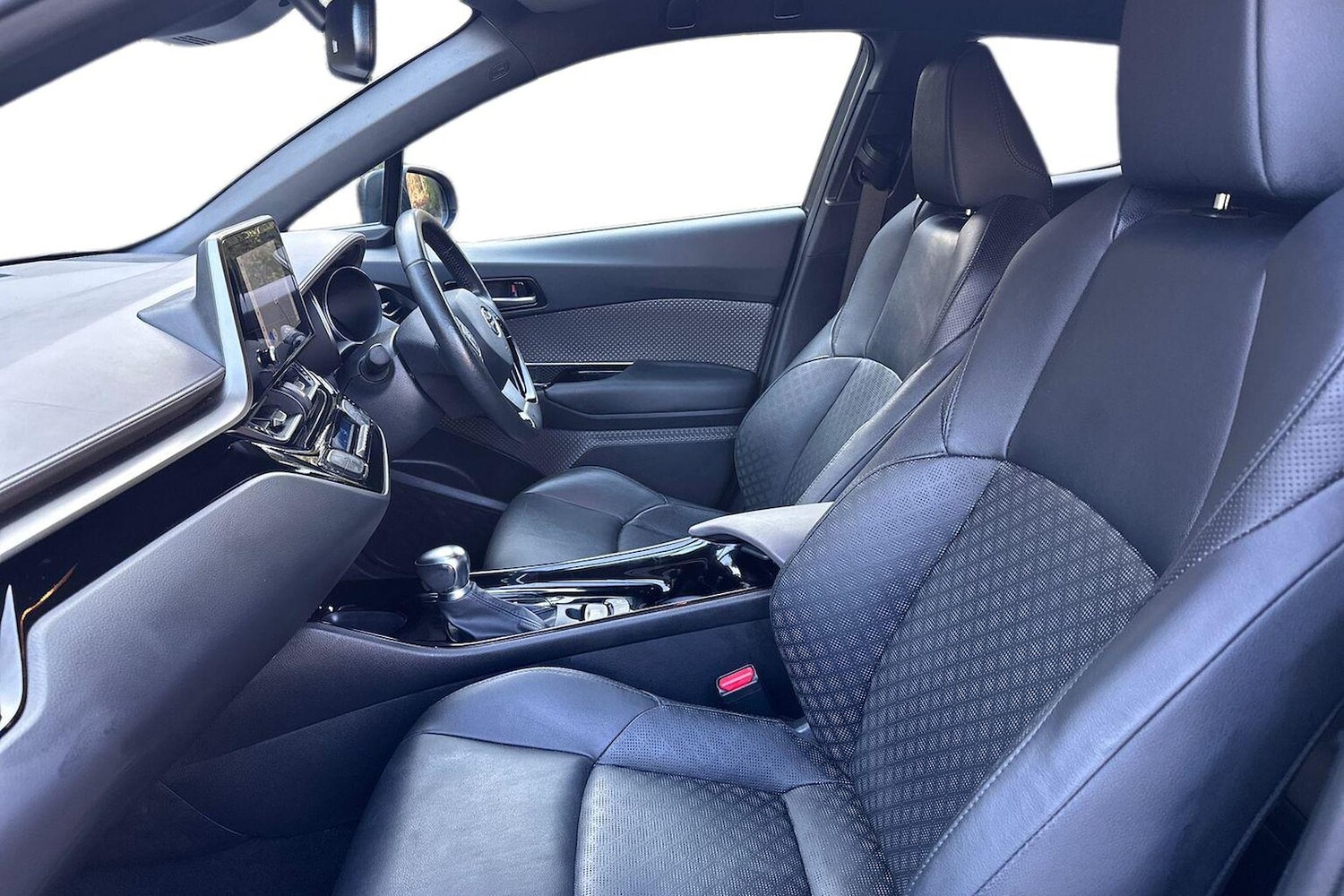 Used Toyota C-HR 2023 for sale - 78192728: Photo 9