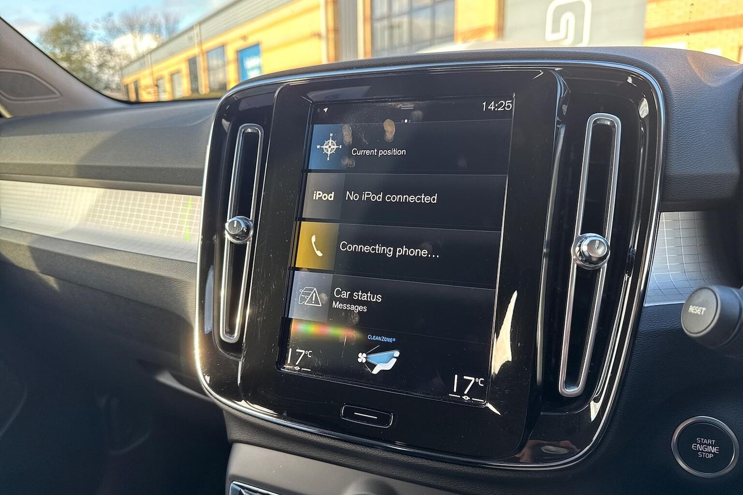 Used Volvo XC40 2021 for sale - 76763444: Photo 11