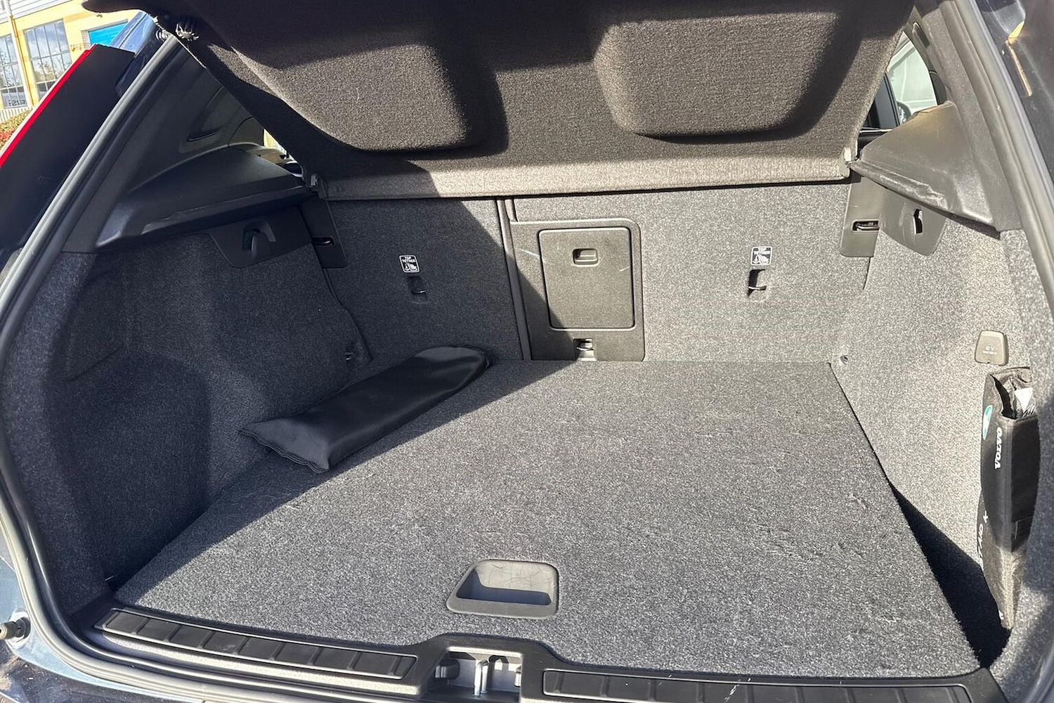 Used Volvo XC40 2021 for sale - 76763444: Photo 17