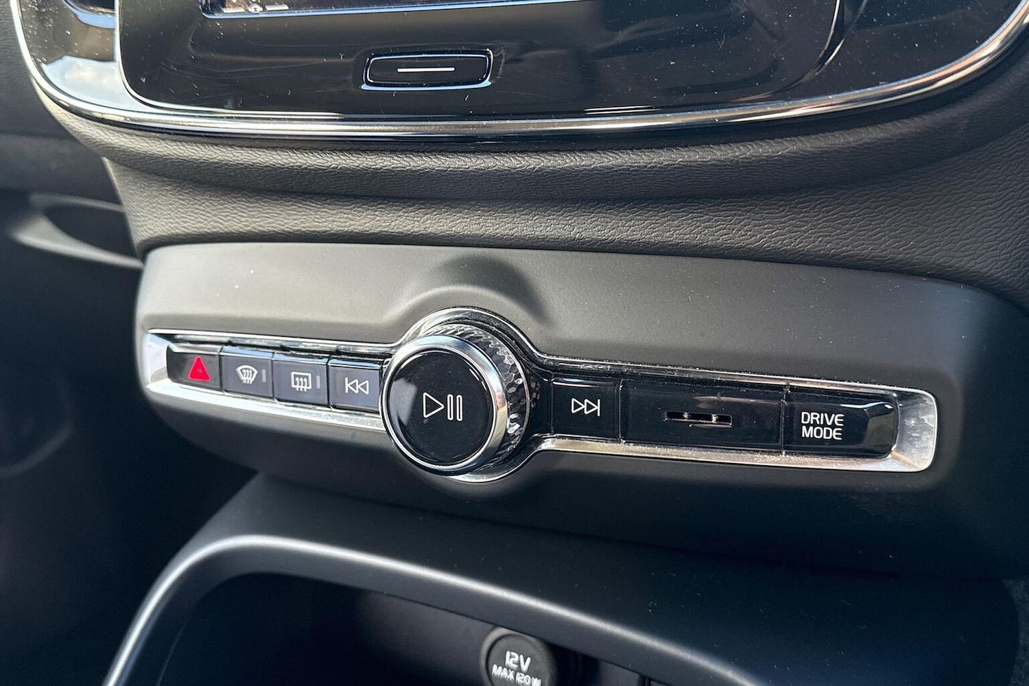 Used Volvo XC40 2021 for sale - 76763444: Photo 22