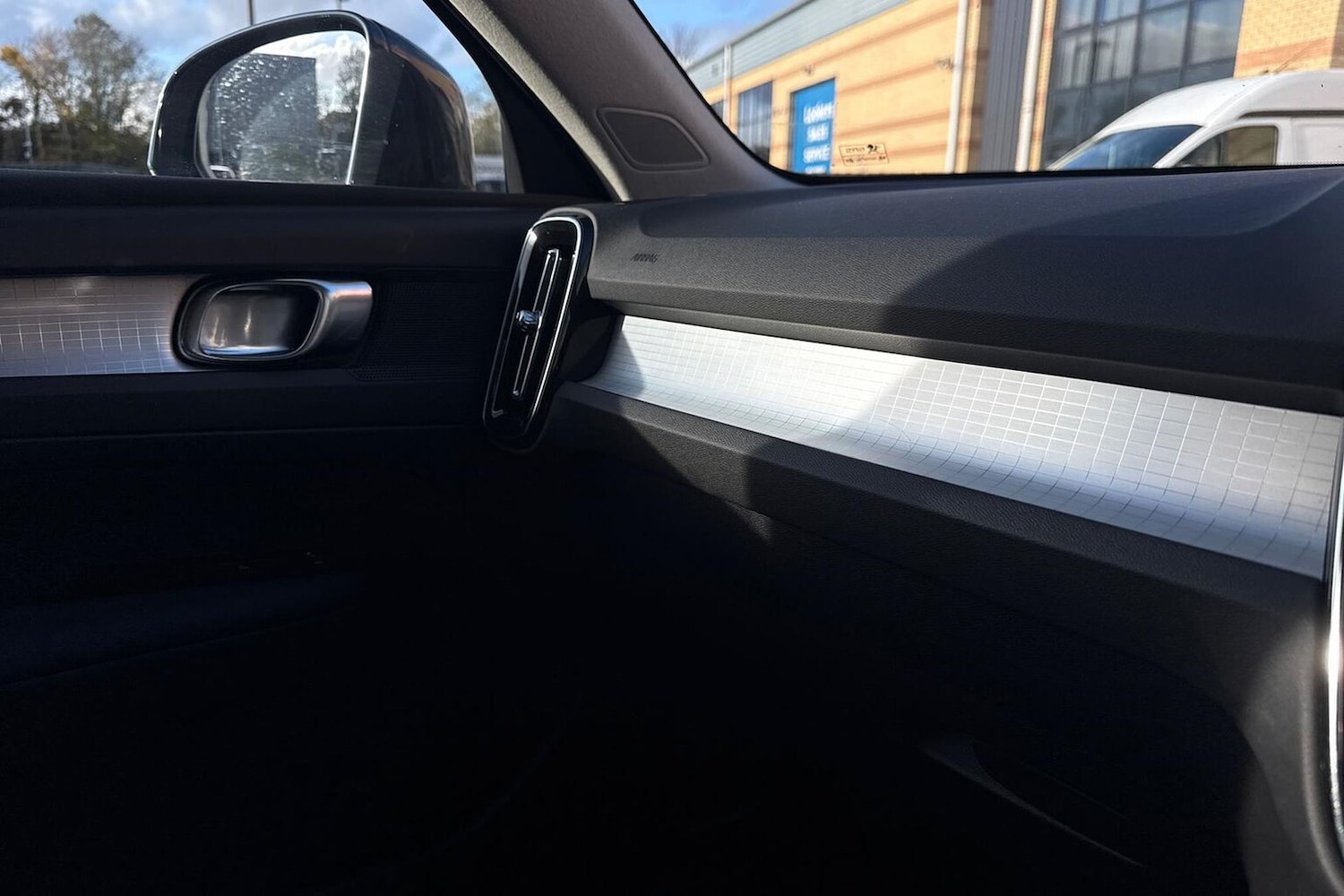 Used Volvo XC40 2021 for sale - 76763444: Photo 29