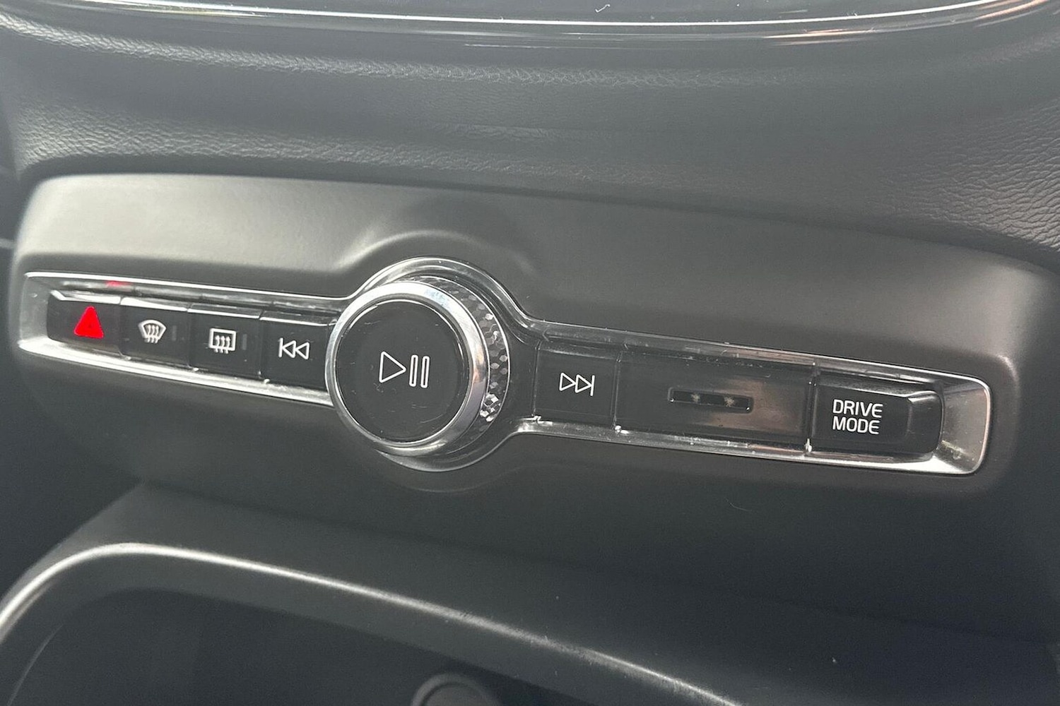 Used Volvo XC40 2022 for sale - 76477328: Photo 22