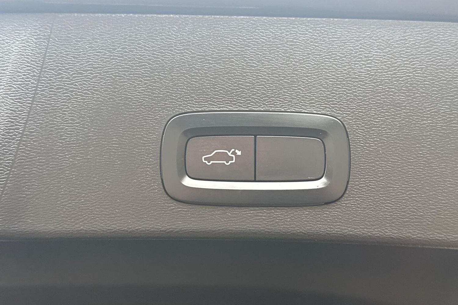 Used Volvo XC40 2022 for sale - 76477328: Photo 34