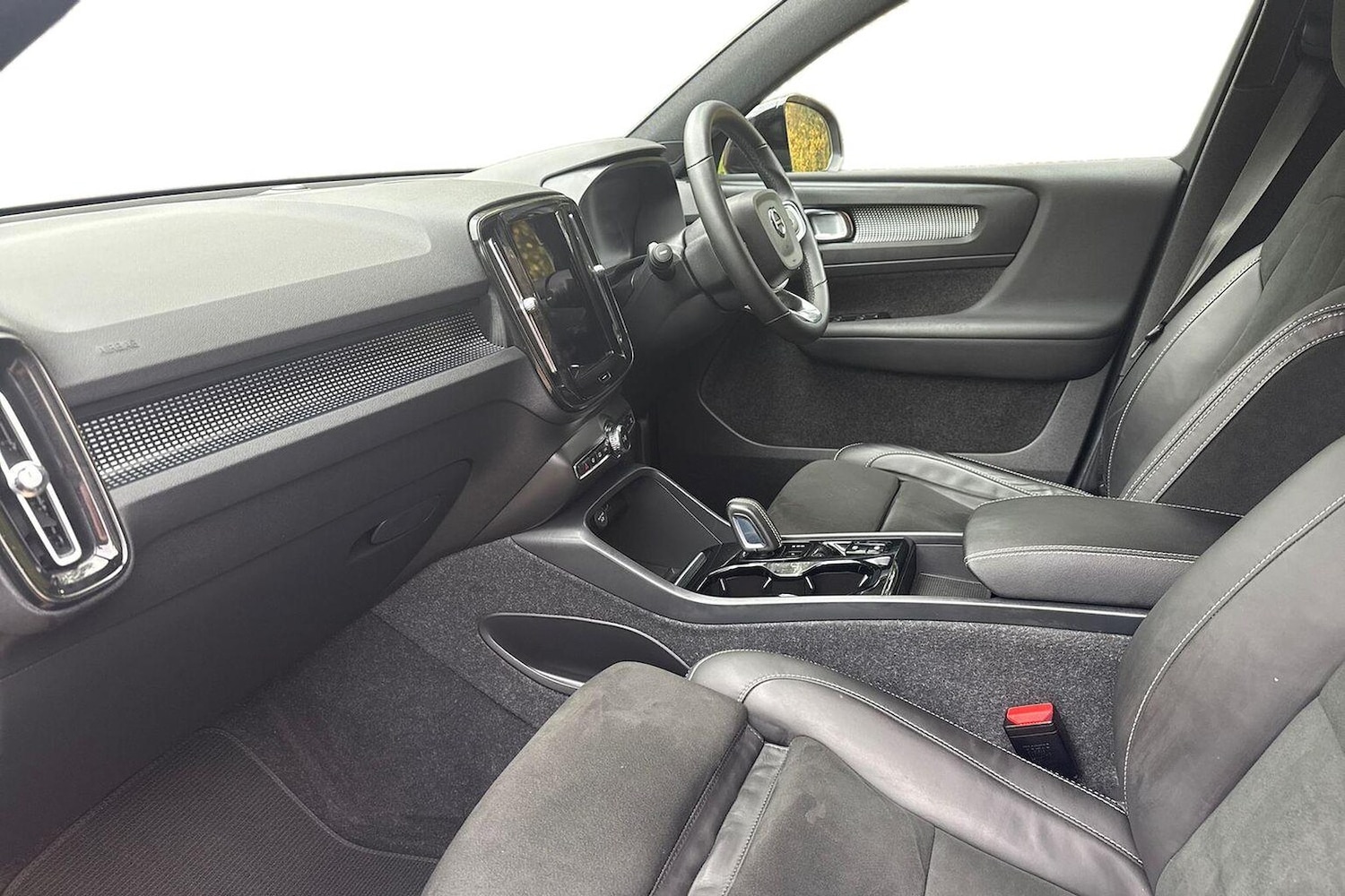 Used Volvo XC40 2022 for sale - 76477328: Photo 7