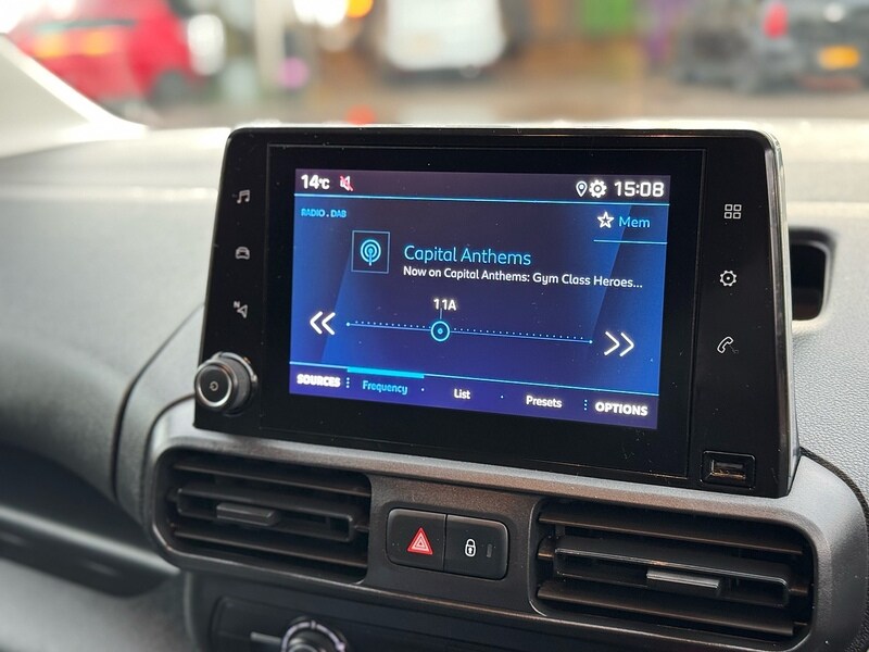 Used Peugeot Partner 2022 for sale - 76808368: Photo 23