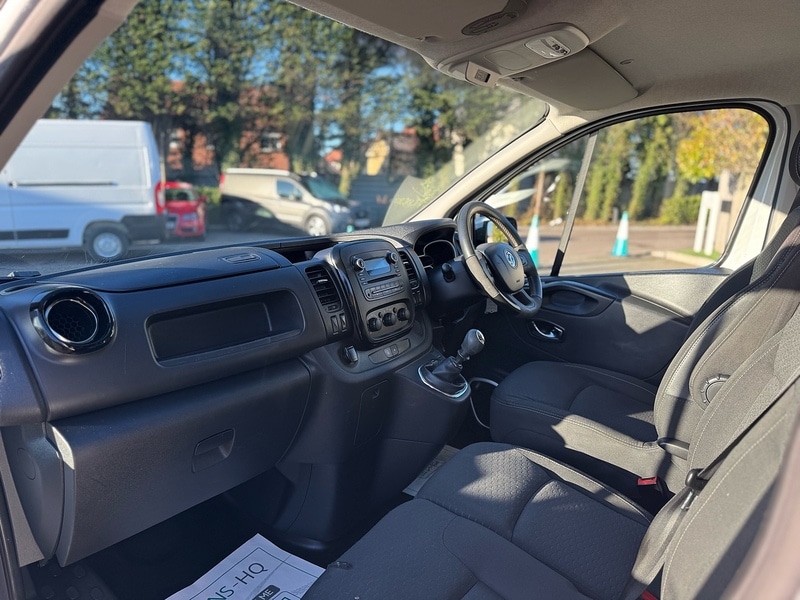 Used Vauxhall Vivaro 2017 for sale - 77085108: Photo 42