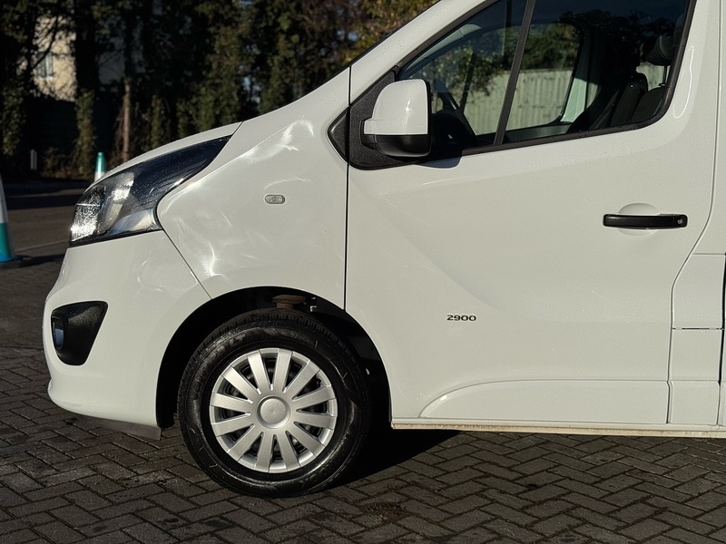 Used Vauxhall Vivaro 2017 for sale - 77085108: Photo 9