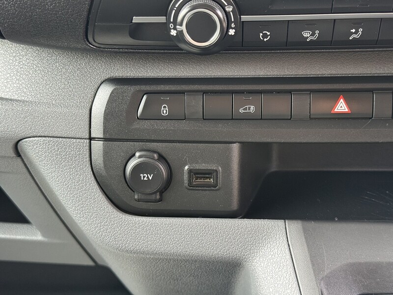 Used Citroen Dispatch 2022 for sale - 75774089: Photo 22