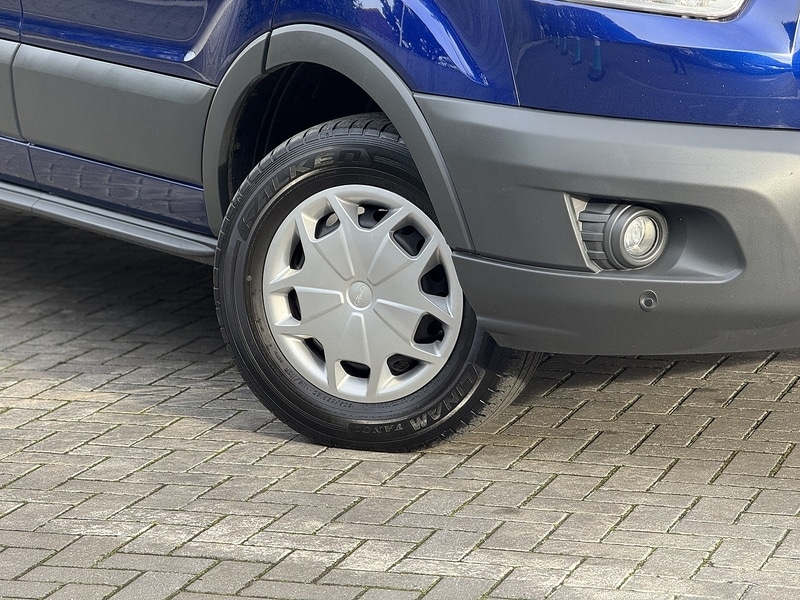 Used Ford Transit for sale - 77179376: Photo 2