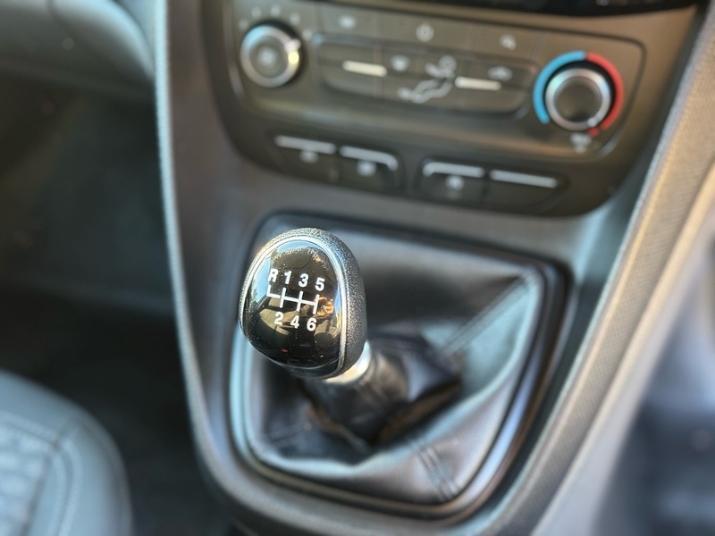 Used Ford Transit Connect 2020 for sale - 76638655: Photo 25