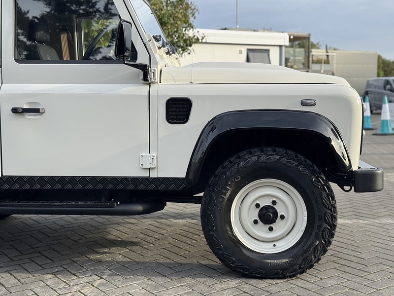 Used Land Rover Defender 2010 for sale - 76482590: Photo 20