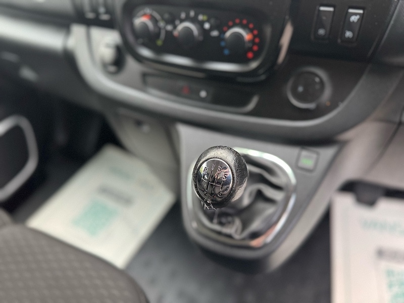 Used Vauxhall Vivaro 2017 for sale - 76808367: Photo 30