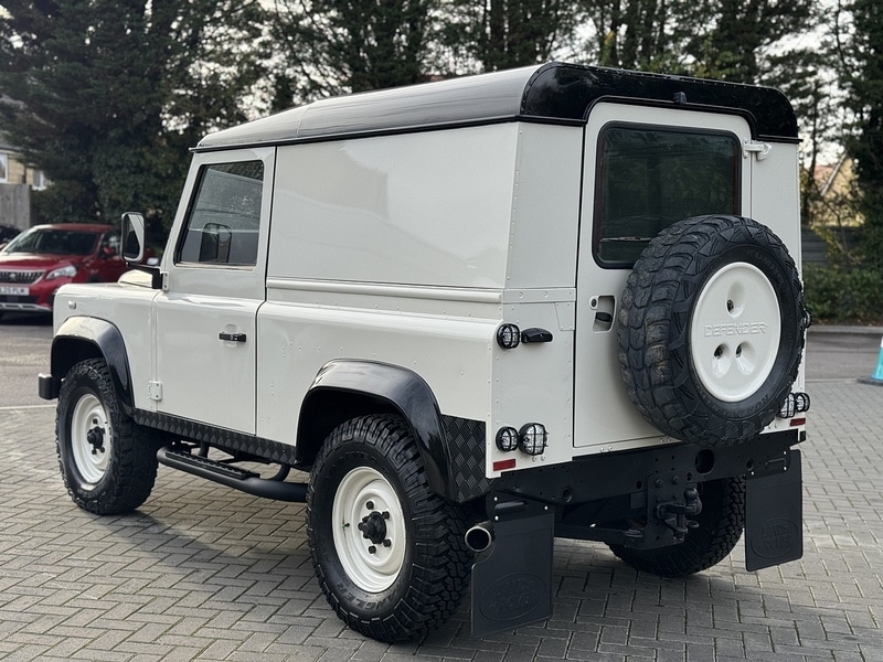 Used Land Rover Defender 2010 for sale - 76863515: Photo 11