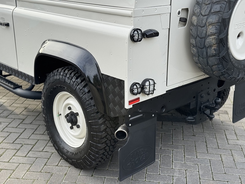 Used Land Rover Defender 2010 for sale - 76863515: Photo 12