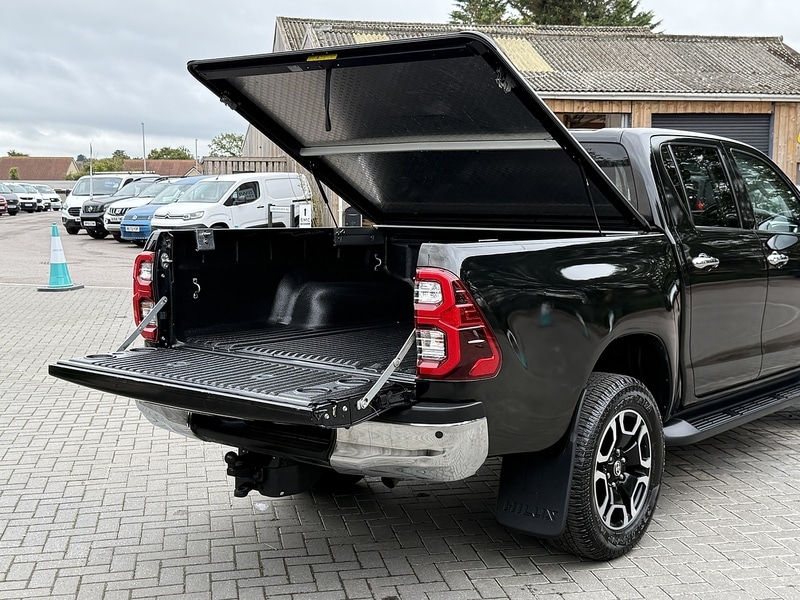 Used Toyota Hilux 2021 for sale - 76490276: Photo 17