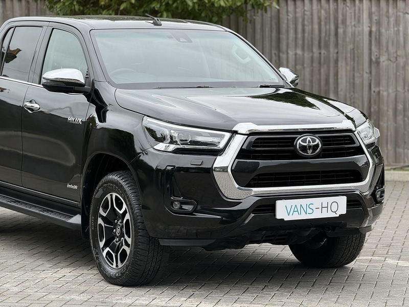 Used Toyota Hilux 2021 for sale - 76490276: Photo 3