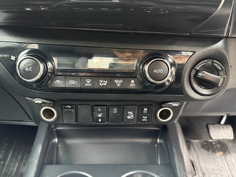 Used Toyota Hilux 2021 for sale - 76490276: Photo 30