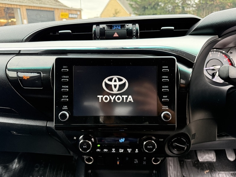 Used Toyota Hilux 2021 for sale - 76490276: Photo 32