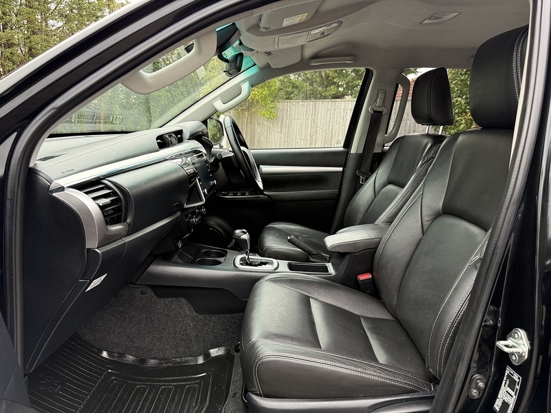 Used Toyota Hilux 2021 for sale - 76490276: Photo 40