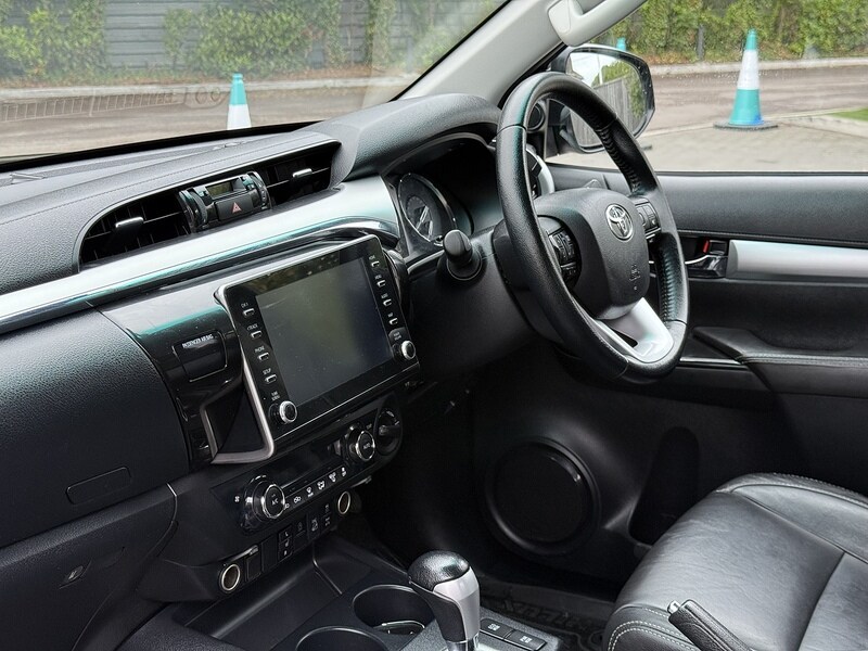 Used Toyota Hilux 2021 for sale - 76490276: Photo 42