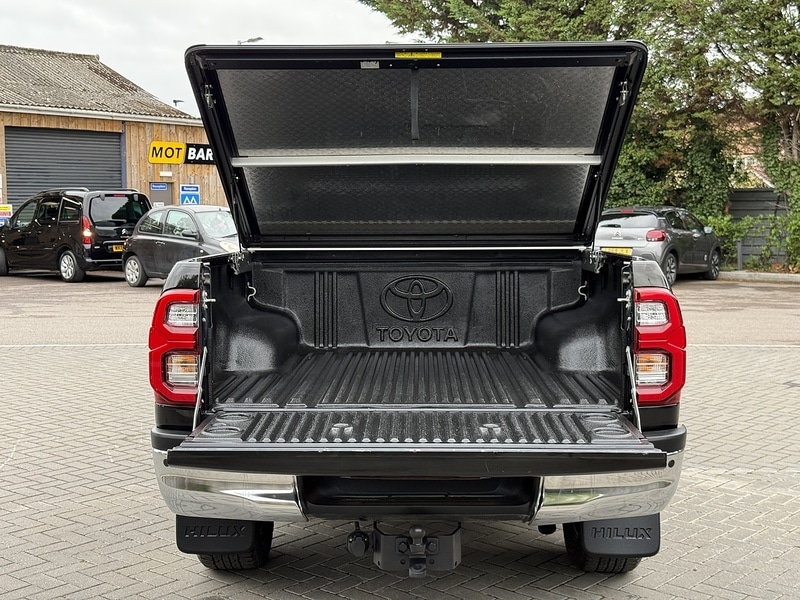 Used Toyota Hilux 2021 for sale - 76490276: Photo 48