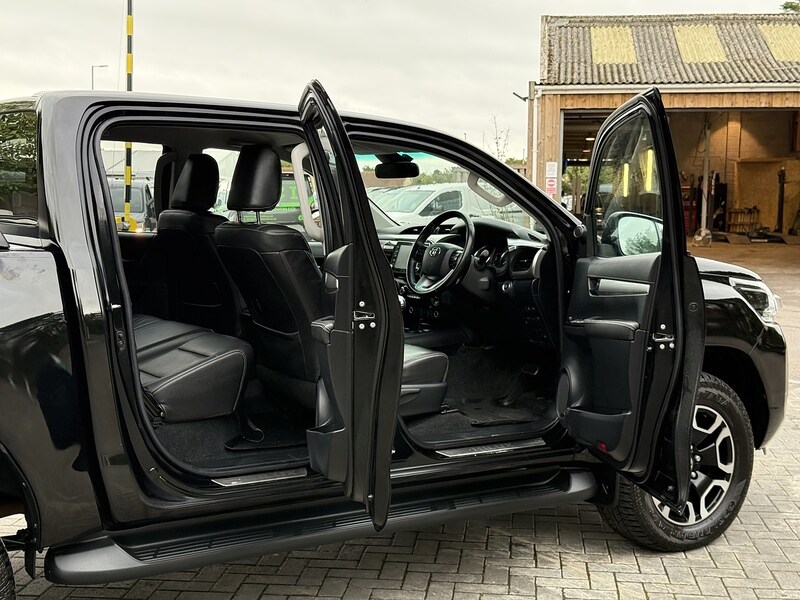 Used Toyota Hilux 2021 for sale - 76490276: Photo 51