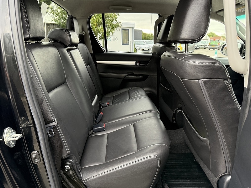 Used Toyota Hilux 2021 for sale - 76490276: Photo 52