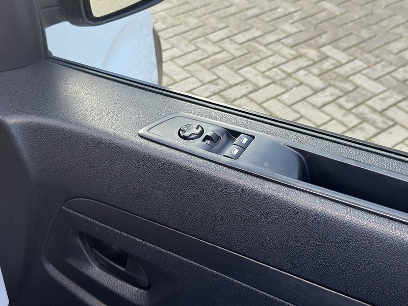 Used Peugeot Expert 2023 for sale - 76357096: Photo 30