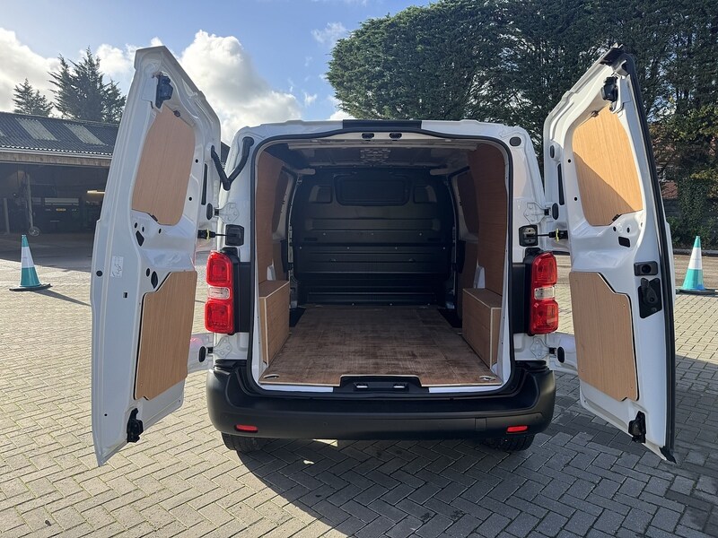 Used Peugeot Expert 2023 for sale - 76357096: Photo 37