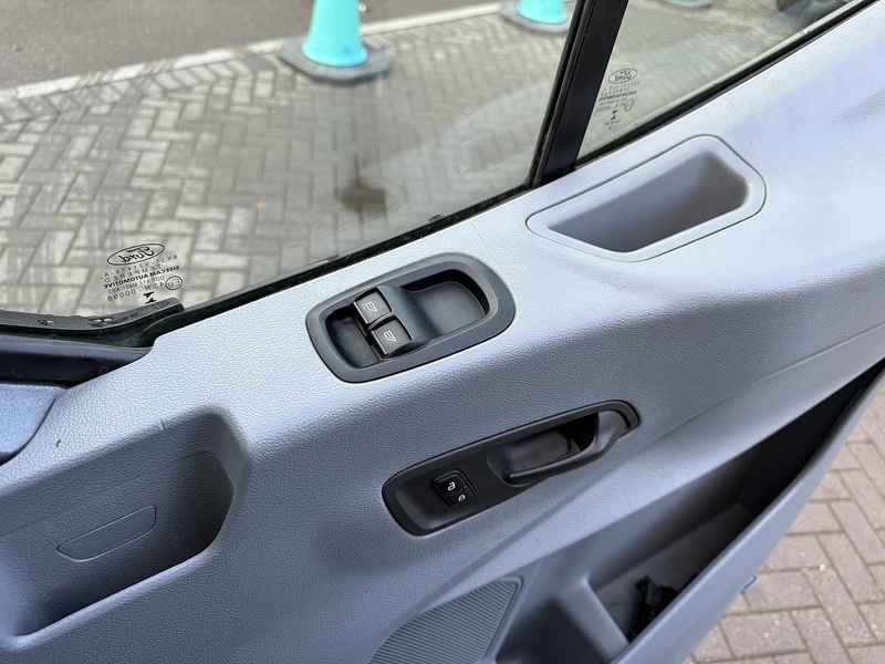 Used Ford Transit 2018 for sale - 76450321: Photo 28