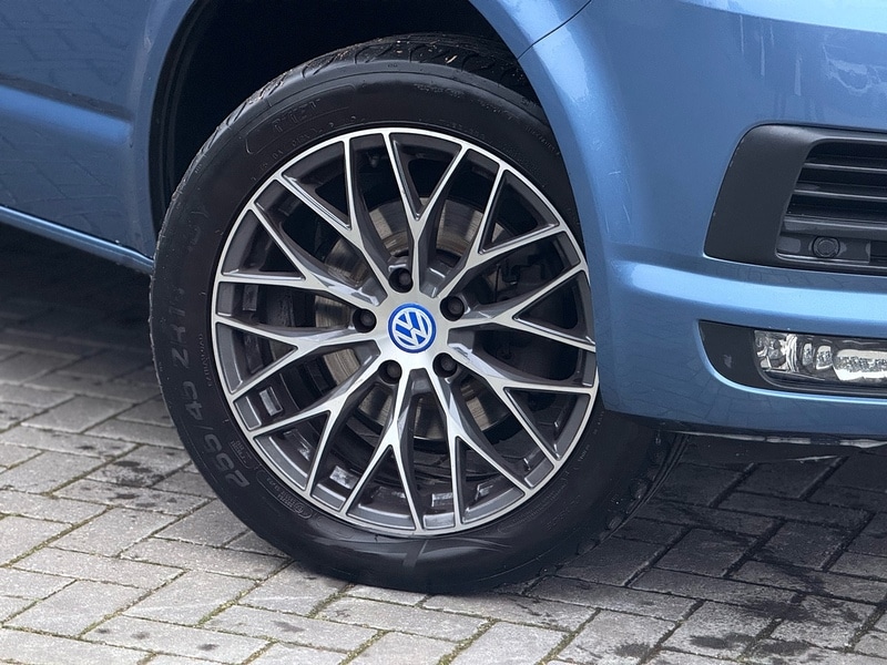 Used Volkswagen Transporter 2017 for sale - 77584084: Photo 2