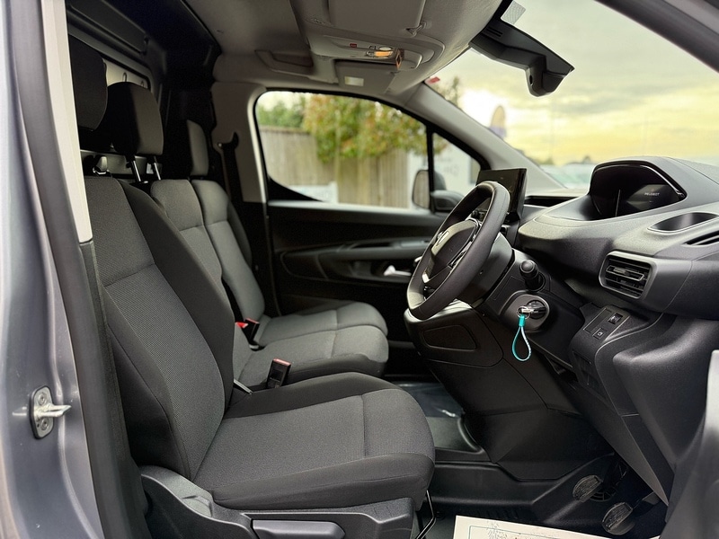 Used Peugeot Partner 2025 for sale - 77617818: Photo 11
