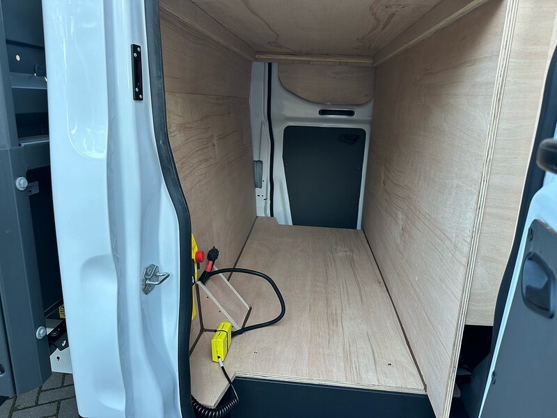 Used Ford Transit for sale - 77917251: Photo 32