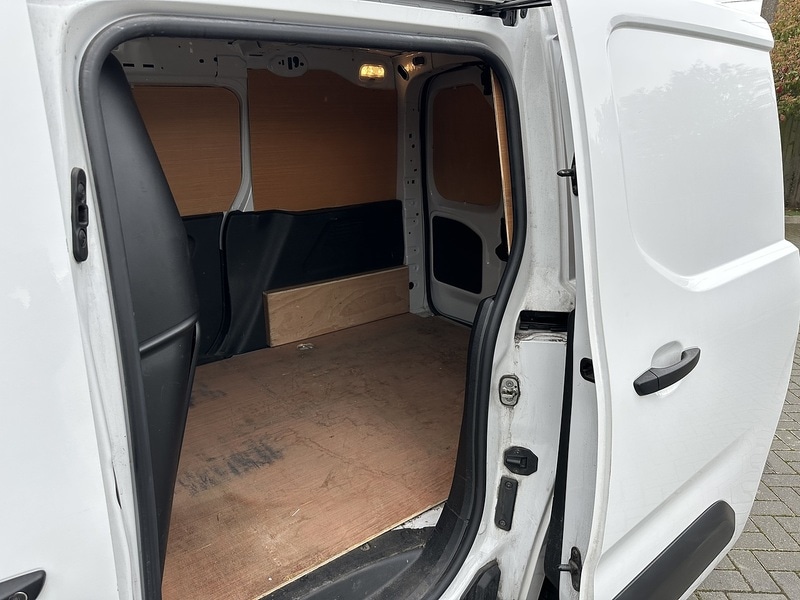 Used Peugeot Partner 2023 for sale - 77880649: Photo 5