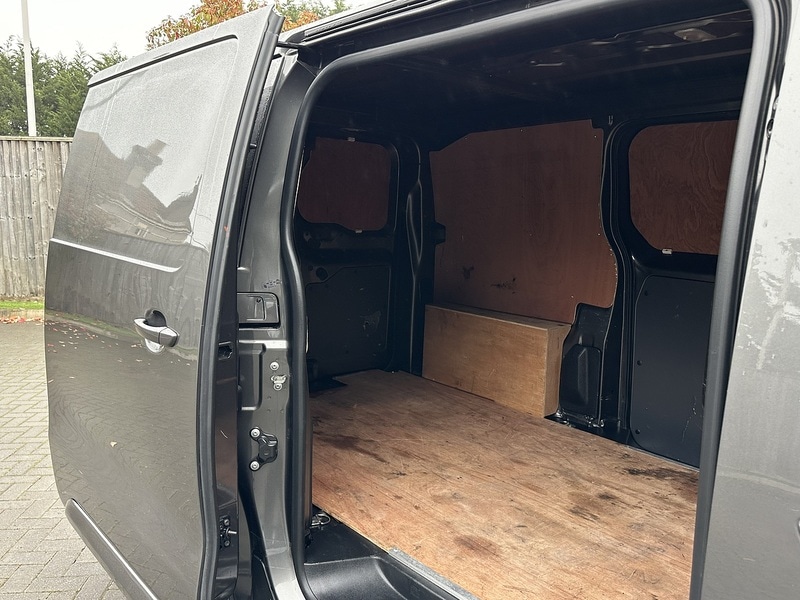 Used Vauxhall Vivaro 2023 for sale - 77681406: Photo 29