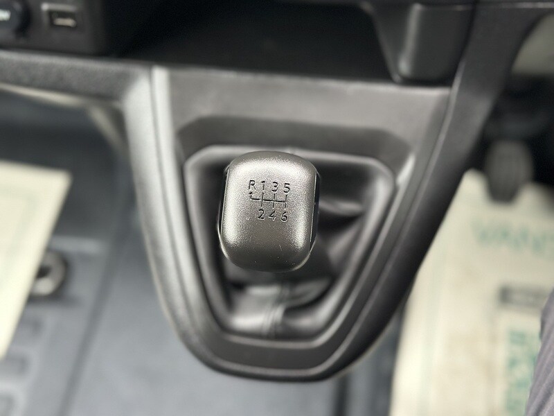 Used Vauxhall Vivaro 2023 for sale - 77681406: Photo 41