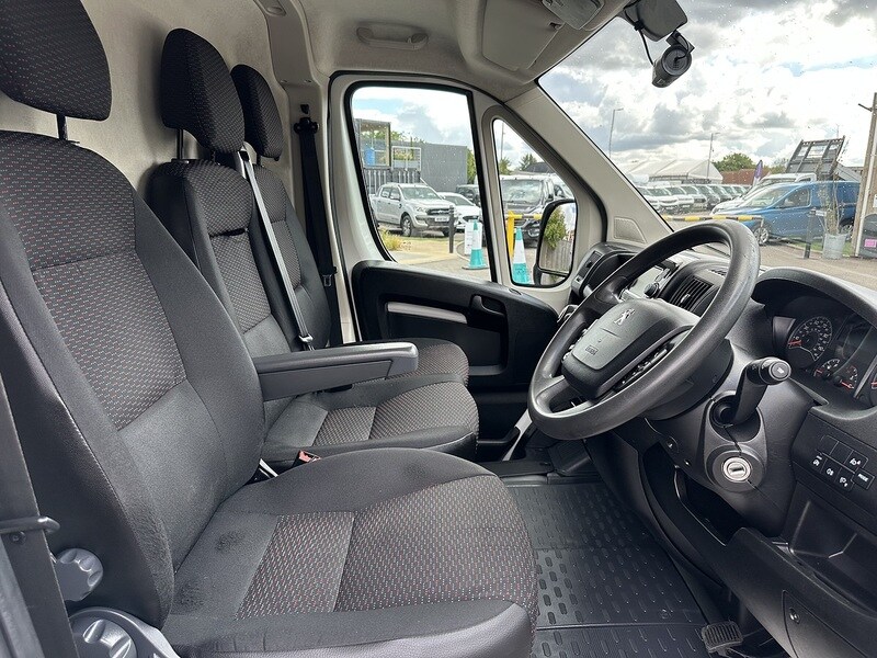 Vehicle 29